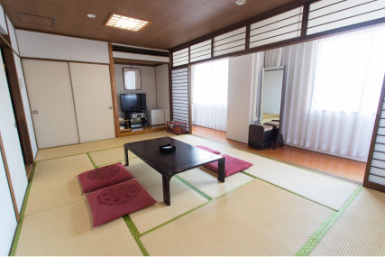 Japanese-Style Room